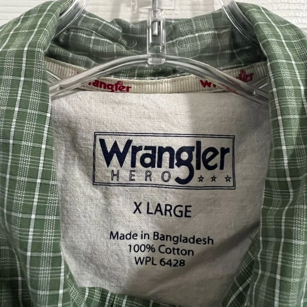Wrangler | Button-Down - Picture 2 of 3